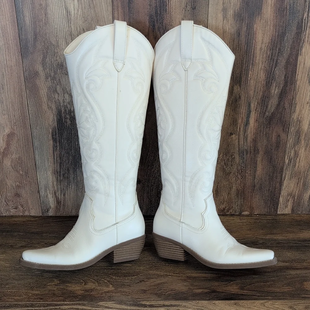 Wild Fable NWT Kenzie White Over the Knee Western Boots M194